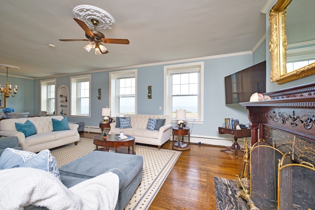 48 North Shore Drive # 8