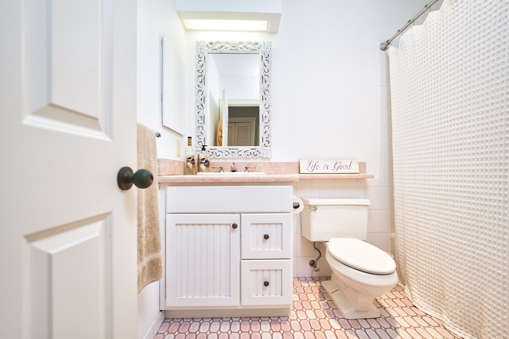 48 North Shore Drive # 8