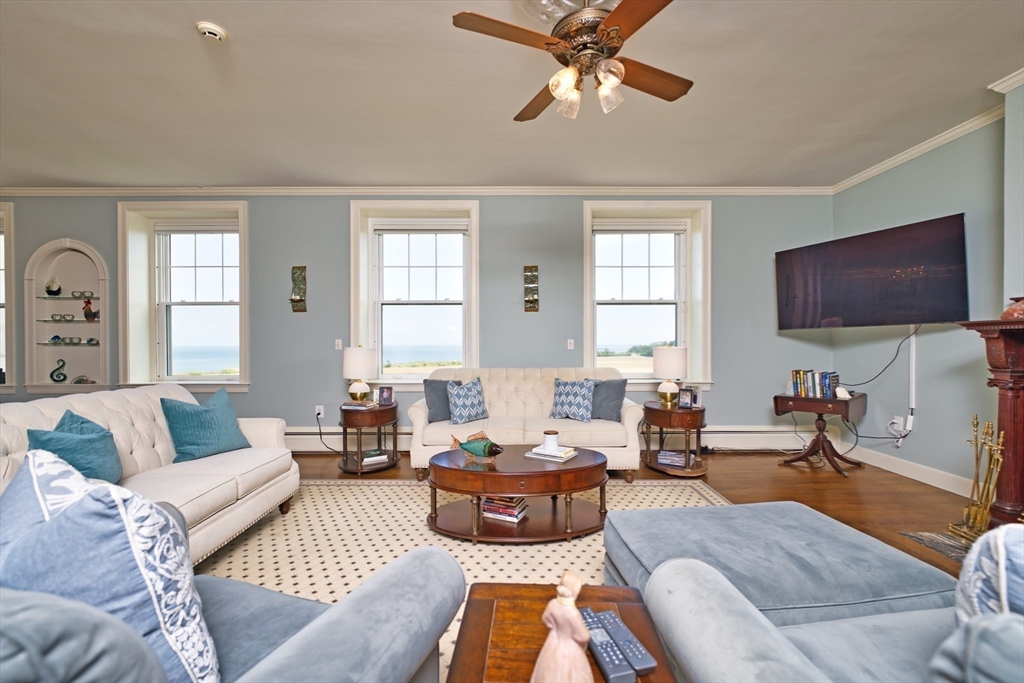 48 North Shore Drive # 8