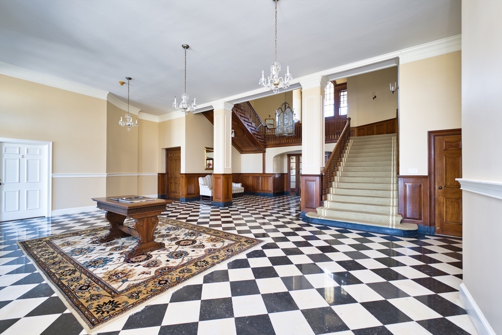 48 North Shore Drive # 8