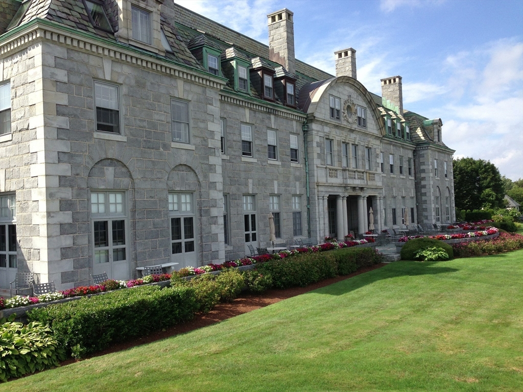 48 North Shore Drive # 8