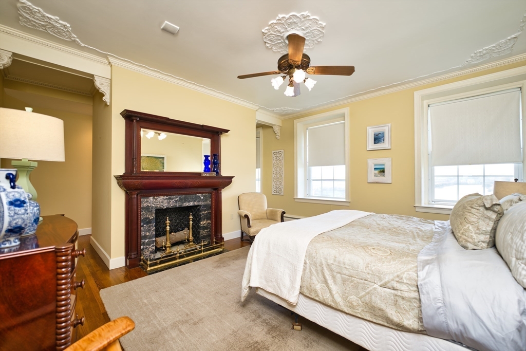 48 North Shore Drive # 8