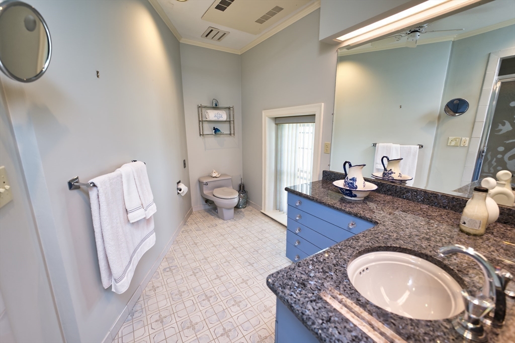 48 North Shore Drive # 8