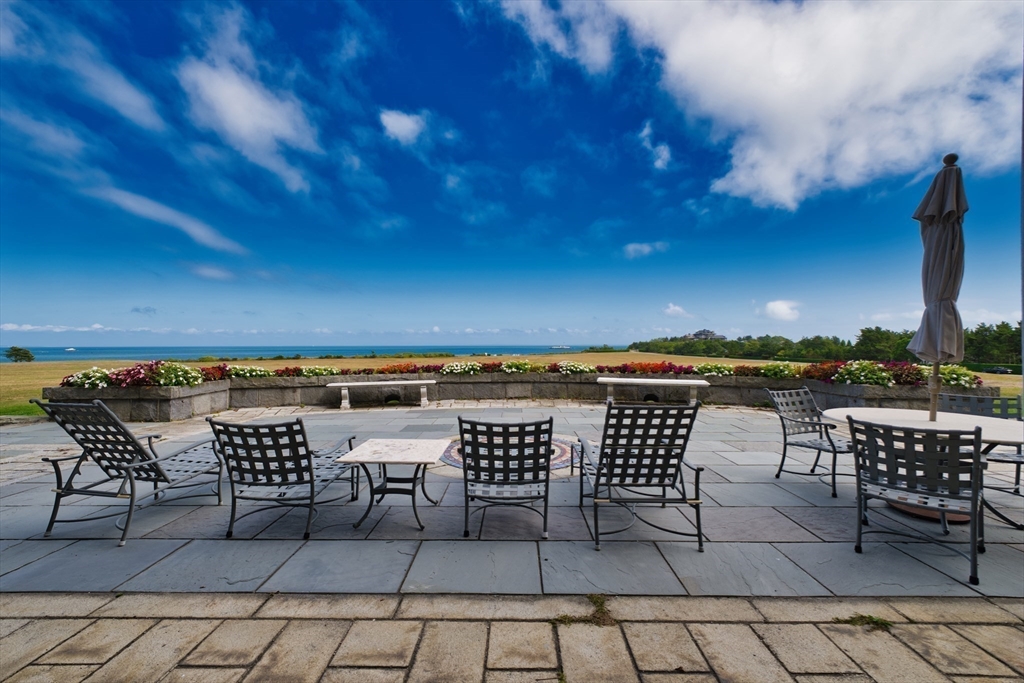 48 North Shore Drive # 8