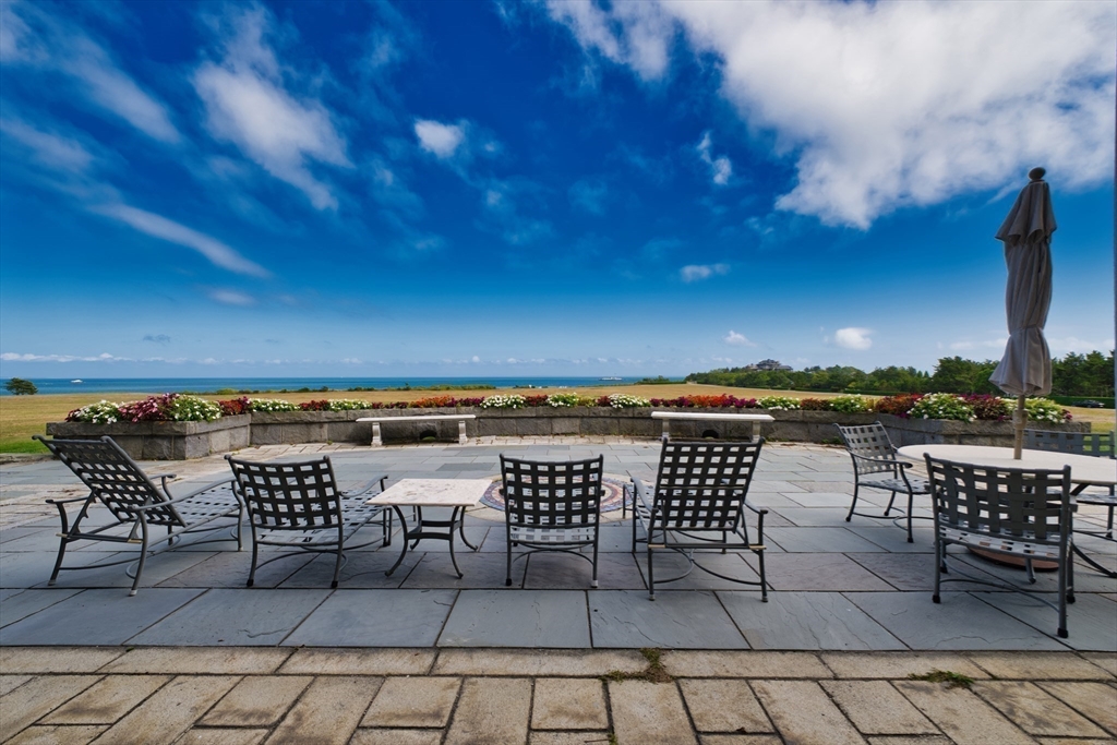 48 North Shore Drive # 8