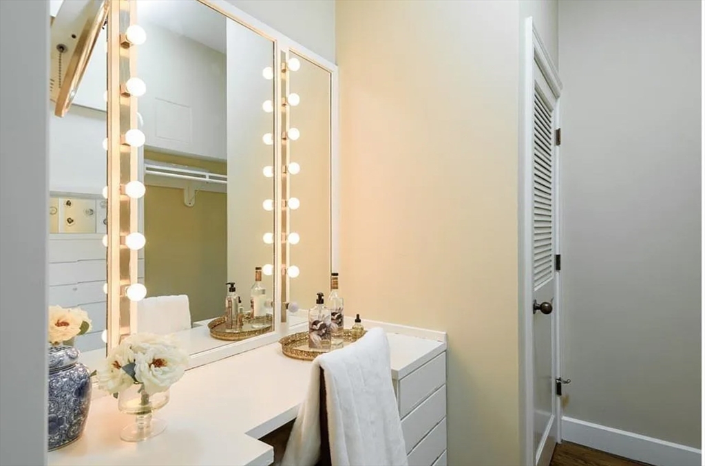 48 North Shore Drive # 8