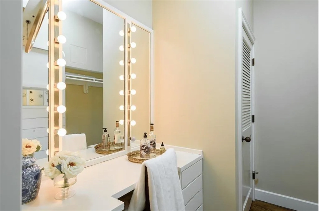 48 North Shore Drive # 8