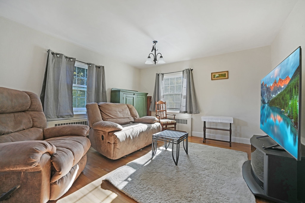 166 Alfred Lord Blvd
