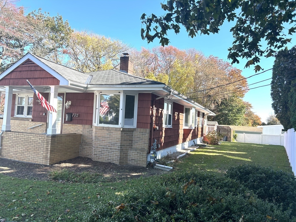 752 Dartmouth Street Unit: 1