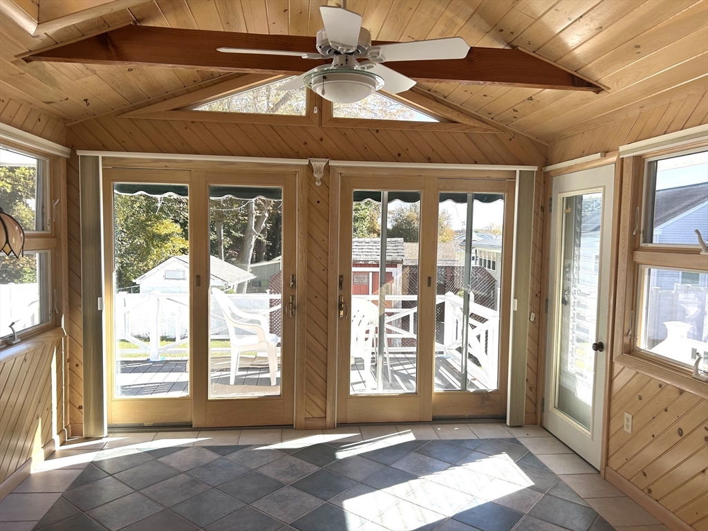 752 Dartmouth Street Unit: 1