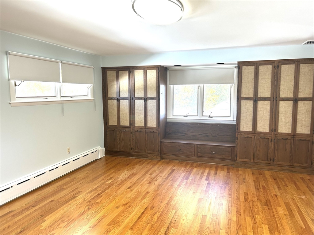 752 Dartmouth Street Unit: 1