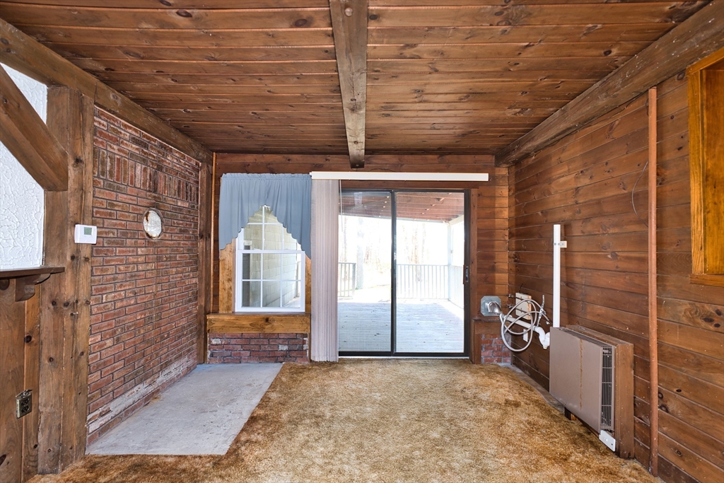 504 Russells Mills Rd