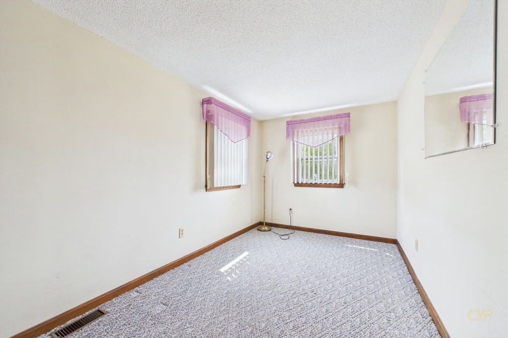 15 Transit St