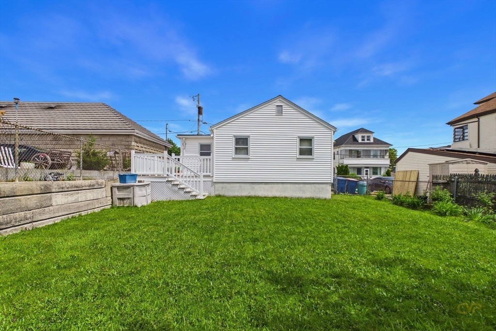15 Transit St