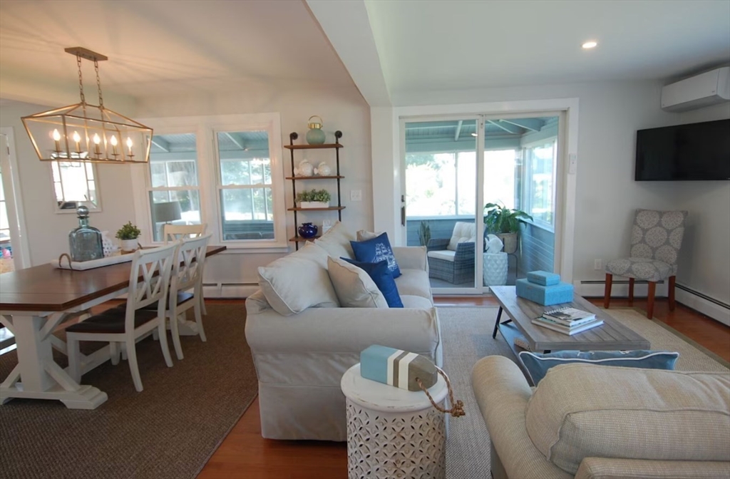 29 Bayview Ave