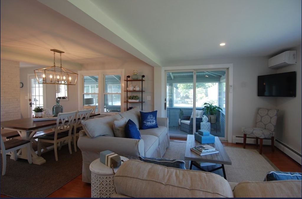29 Bayview Ave