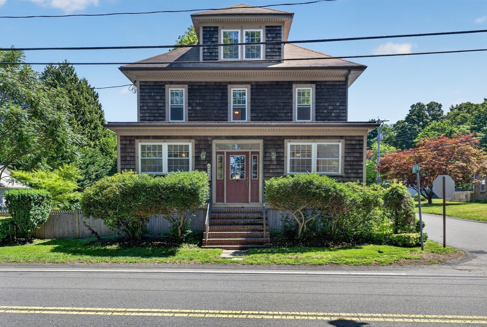 594 Slocum Rd