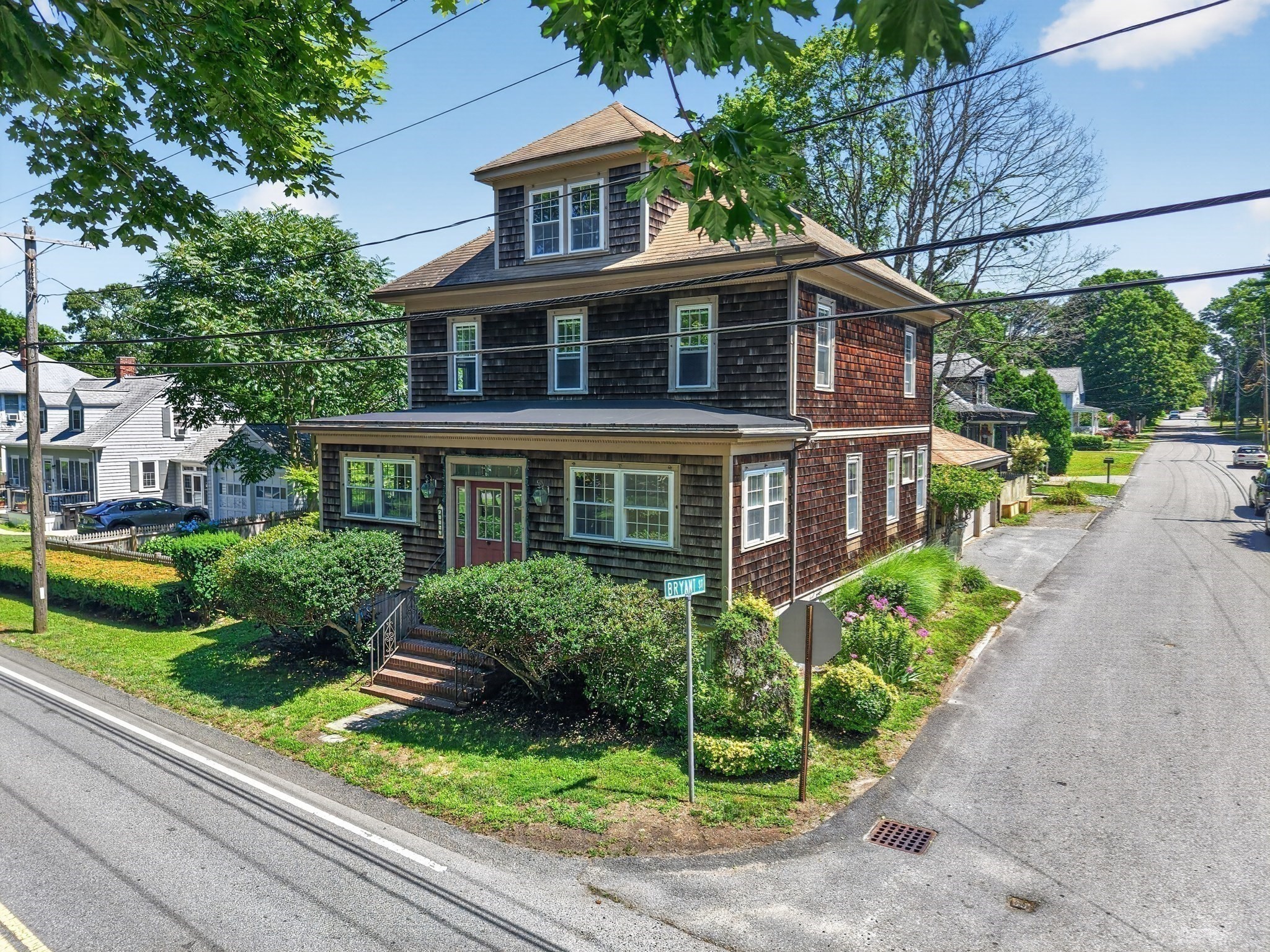 594 Slocum Rd