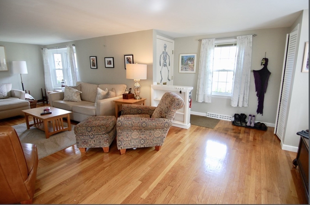 6 N Pleasant Street