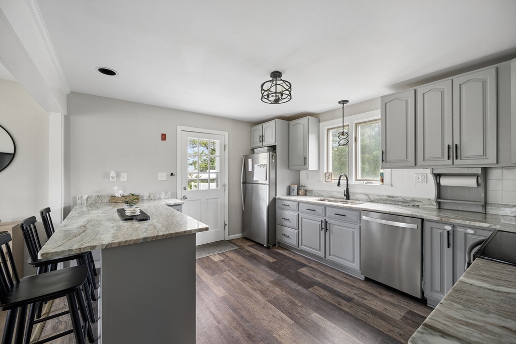 706 Russells Mills Rd