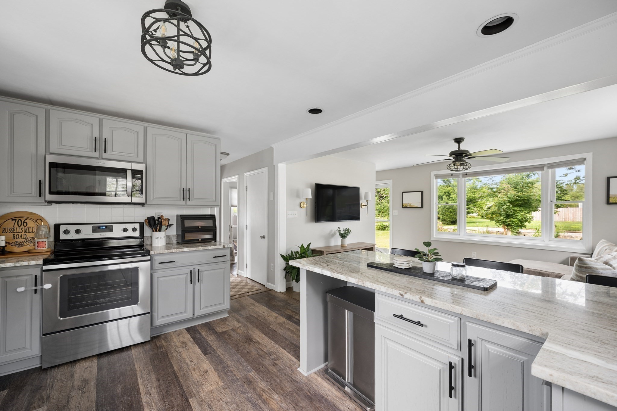 706 Russells Mills Rd