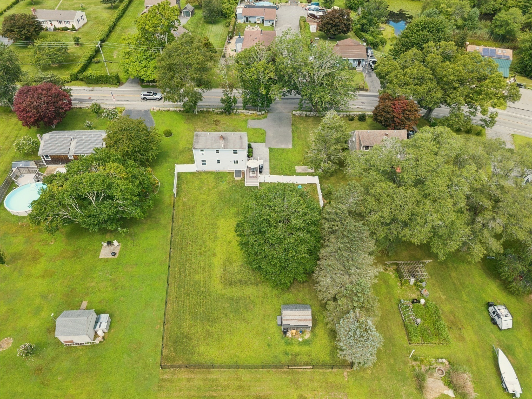 706 Russells Mills Rd