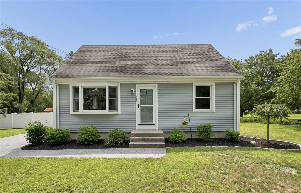 706 Russells Mills Rd