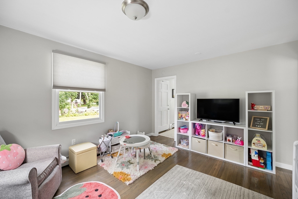 706 Russells Mills Rd