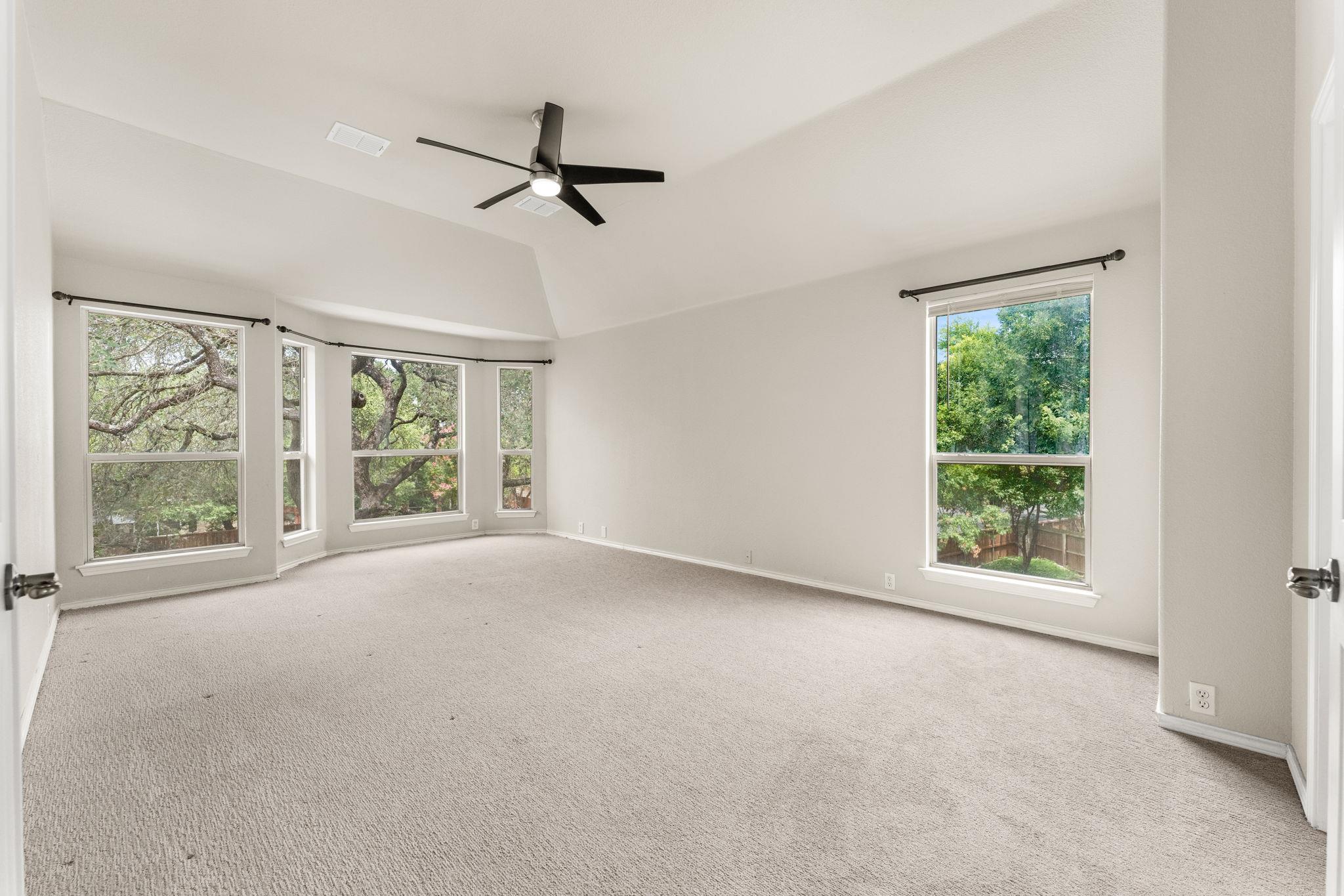 10916 Colonel Winn LOOP