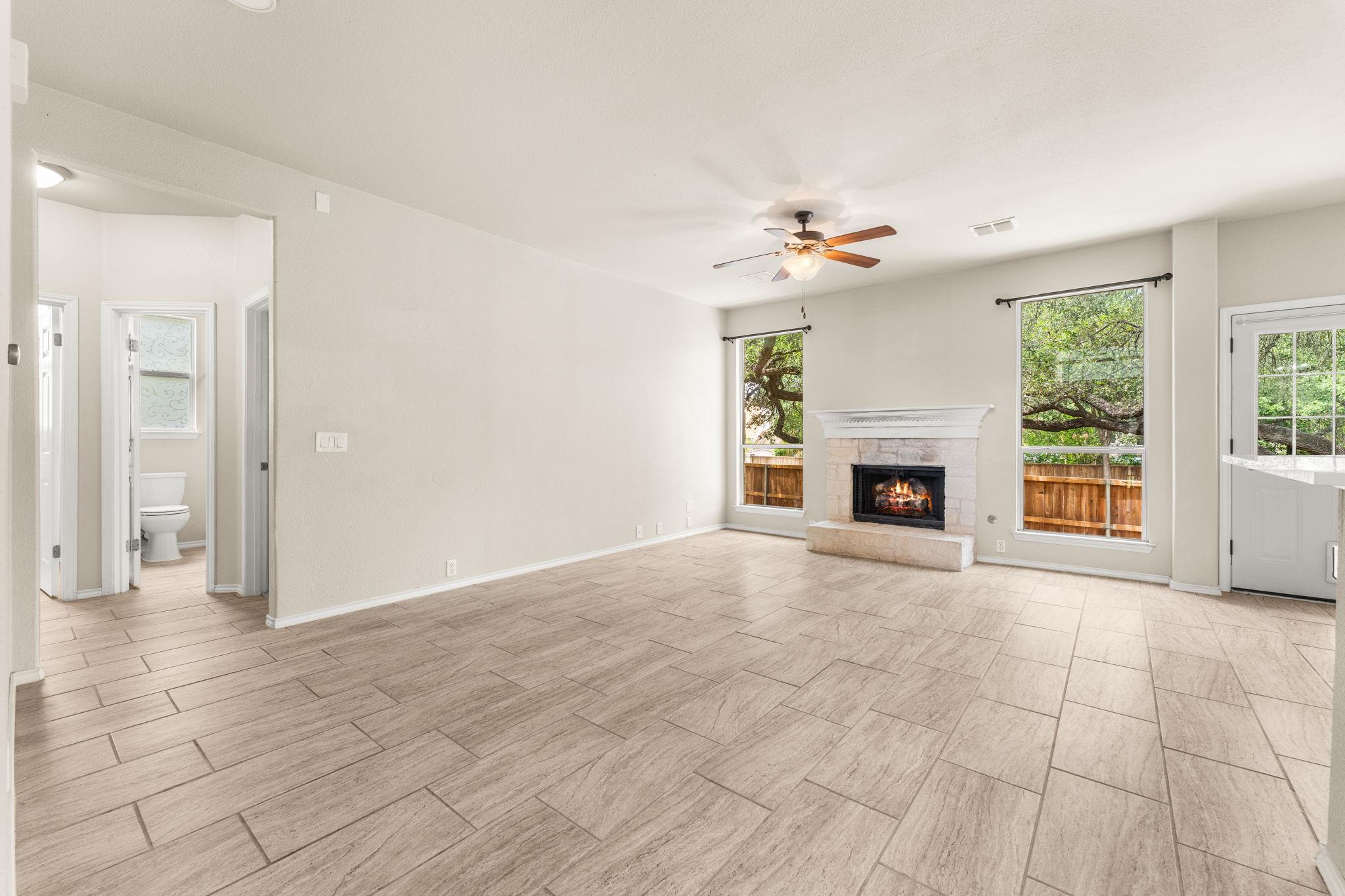 10916 Colonel Winn LOOP
