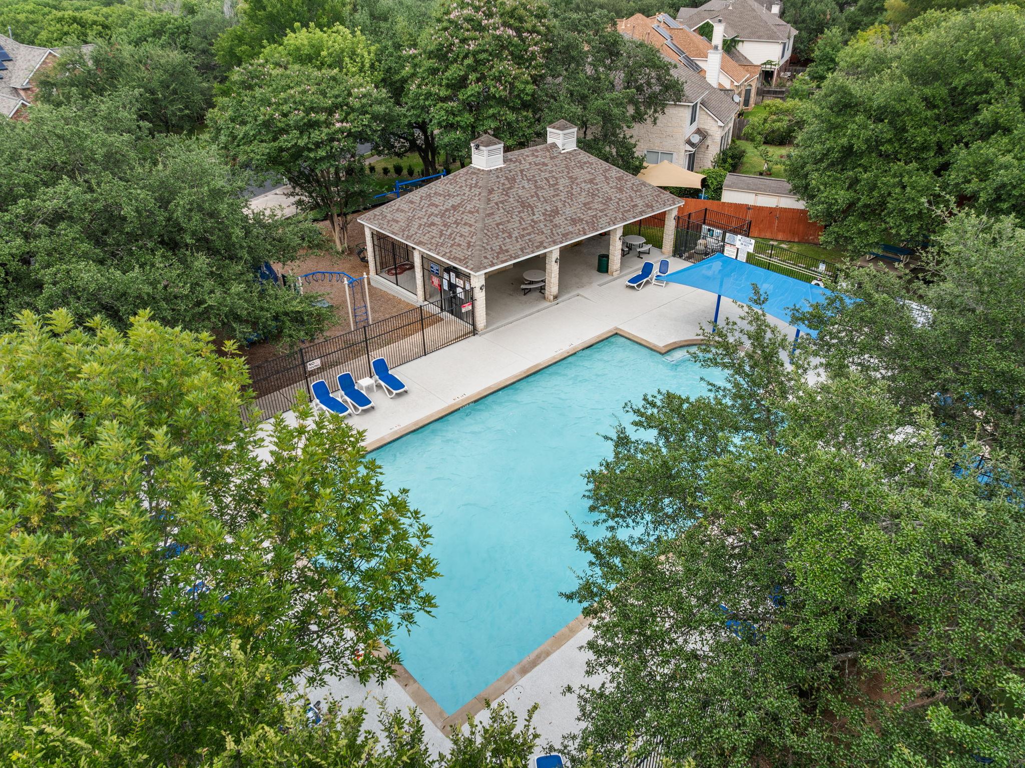 10916 Colonel Winn LOOP