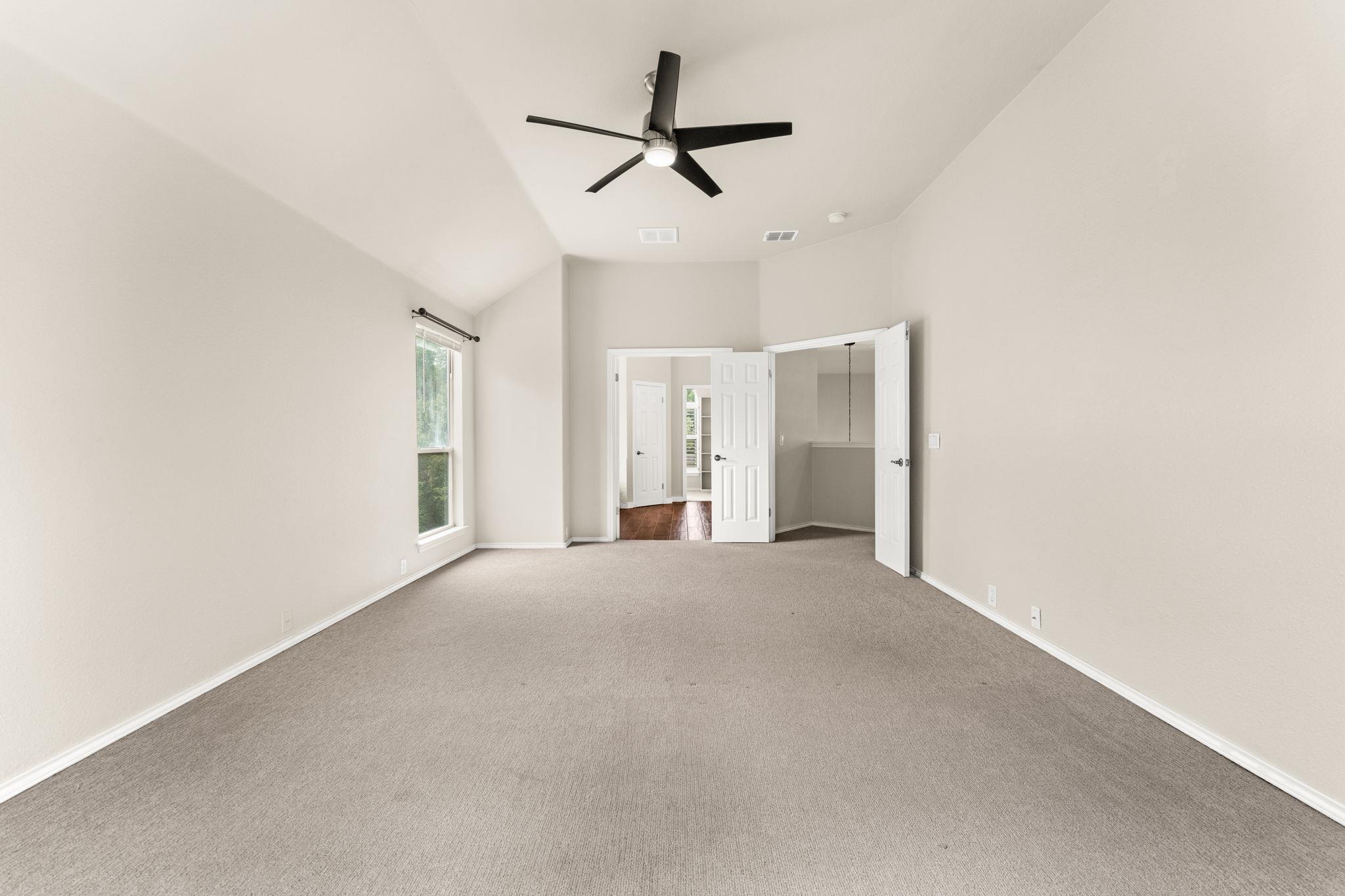 10916 Colonel Winn LOOP