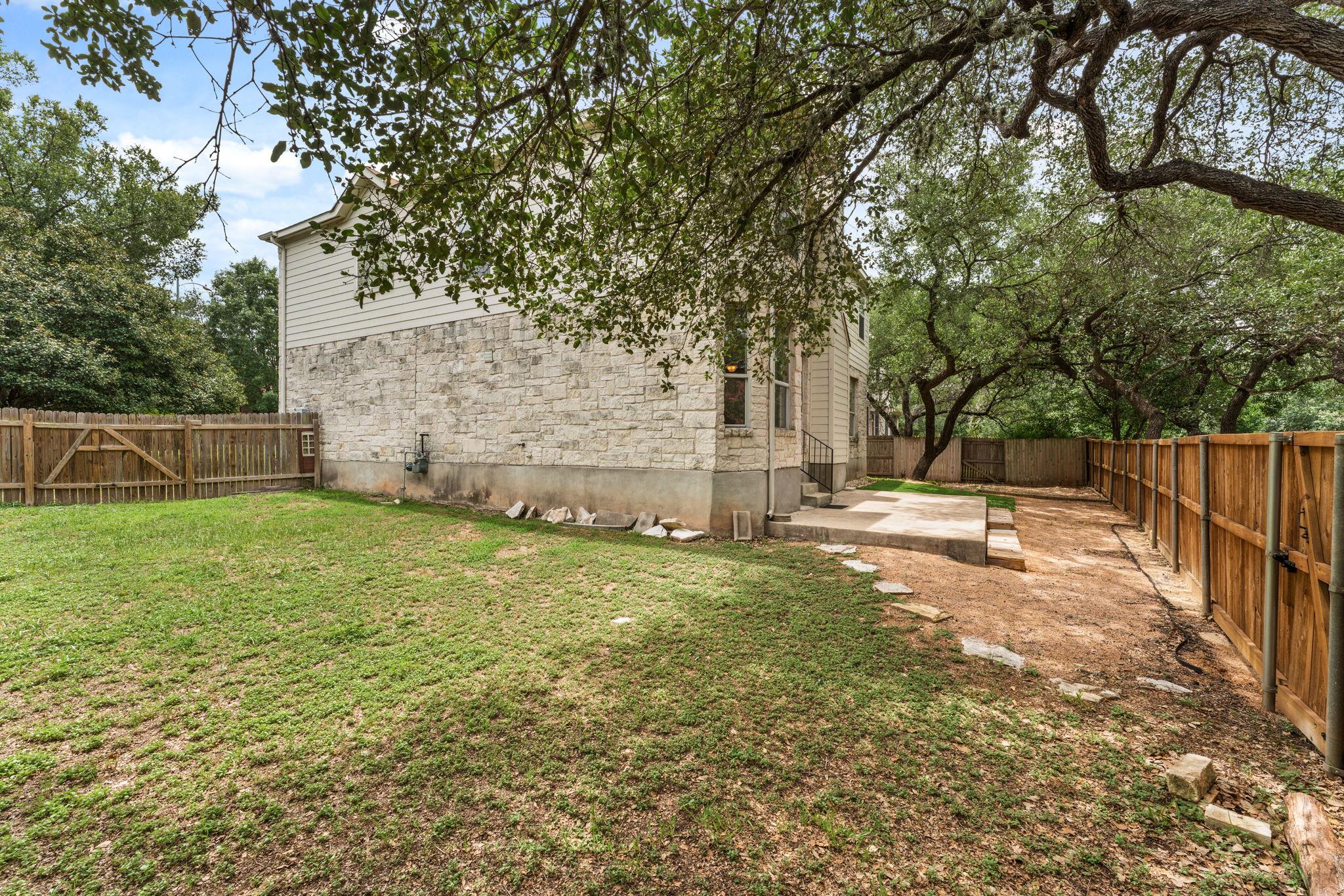 10916 Colonel Winn LOOP