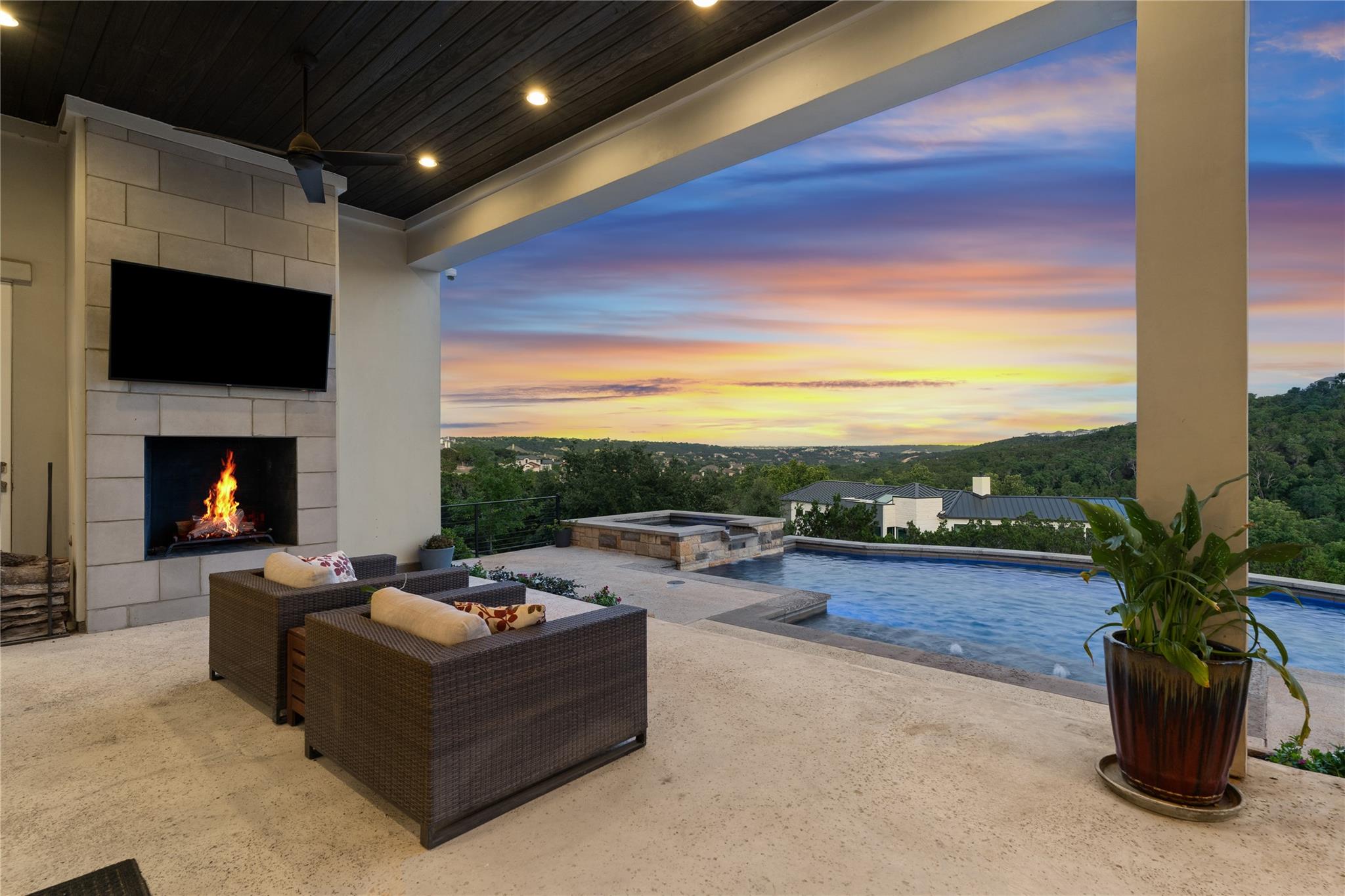 821 Laughing Dog CT