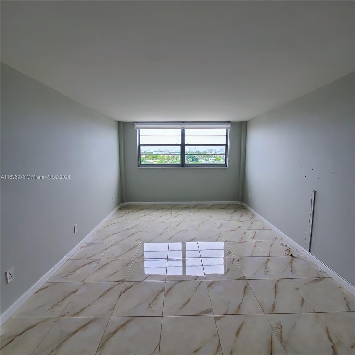 16400 NE 17th Ave # 703