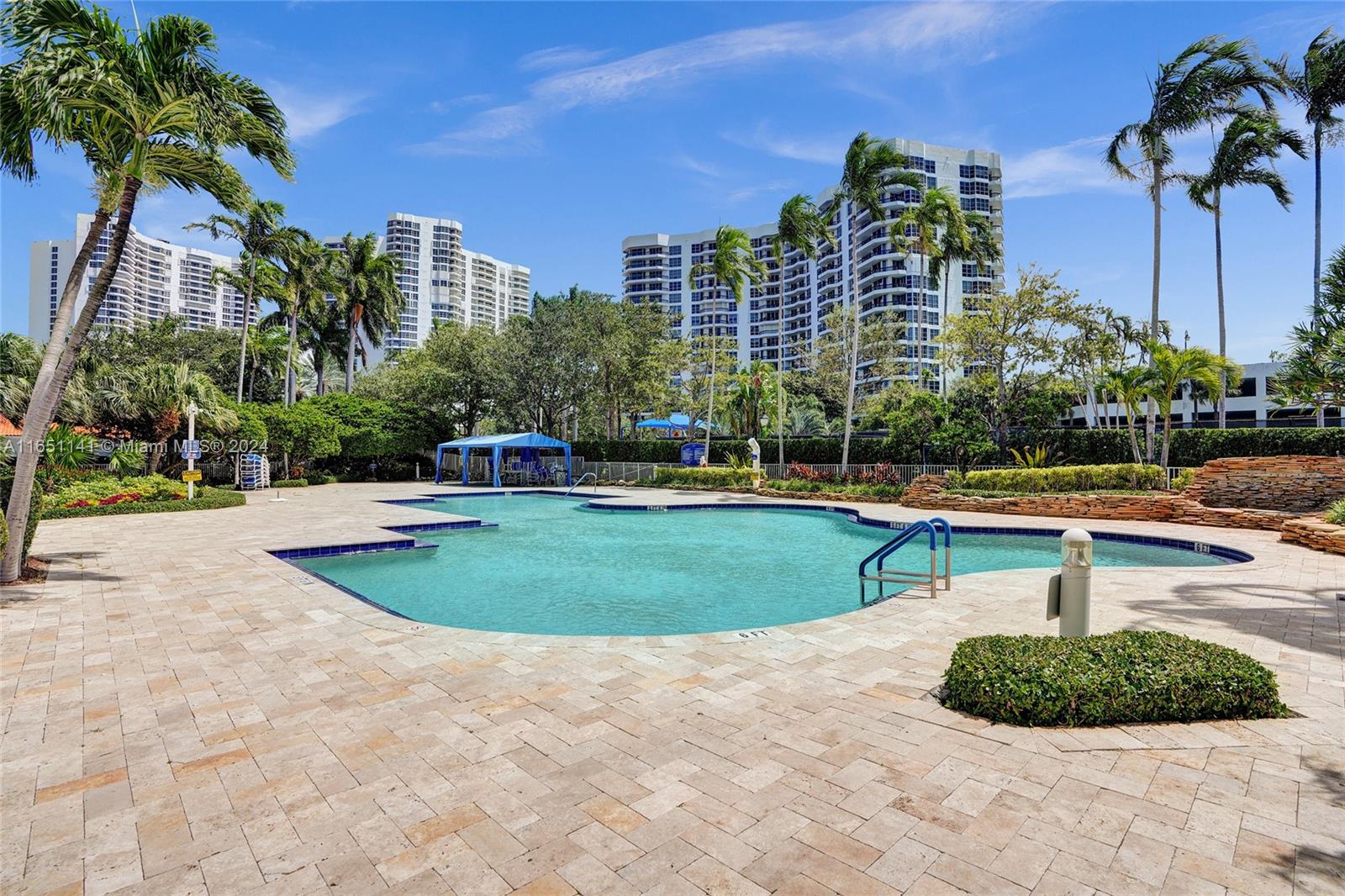 3500 Mystic Pointe Dr # 2101