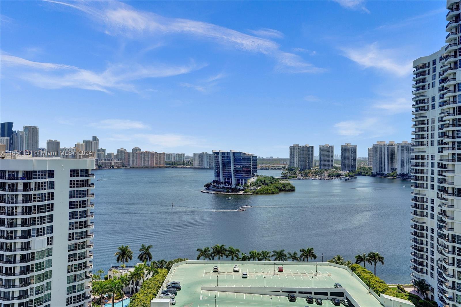 3500 Mystic Pointe Dr # 2101