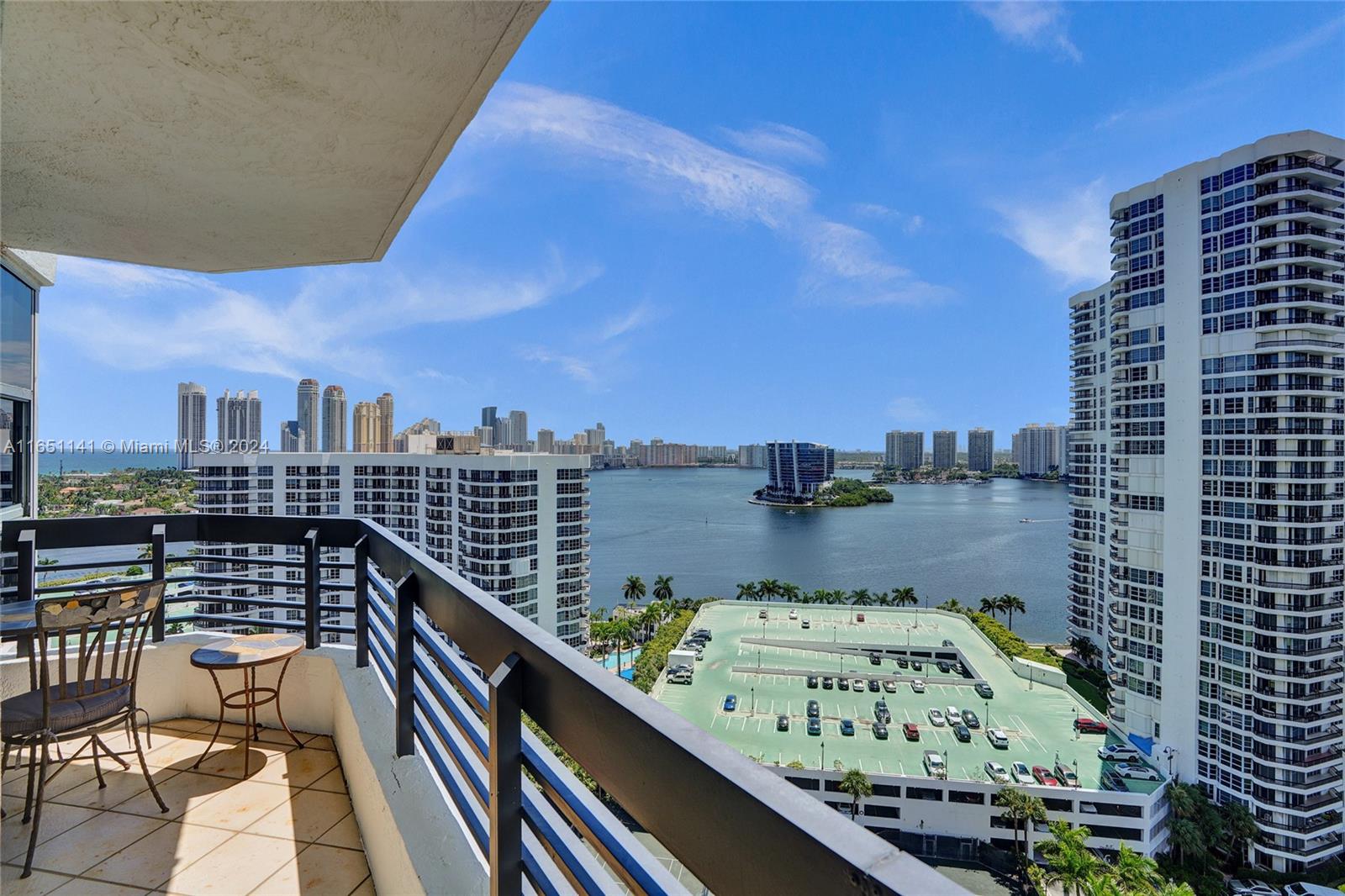 3500 Mystic Pointe Dr # 2101