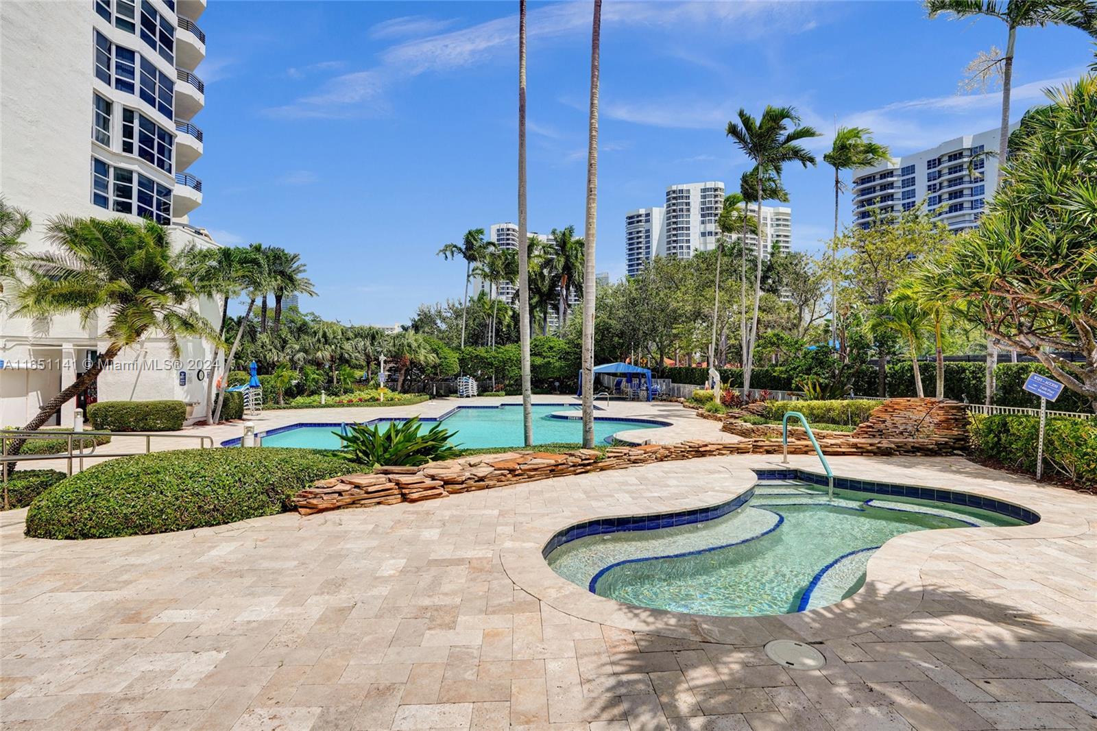 3500 Mystic Pointe Dr # 2101