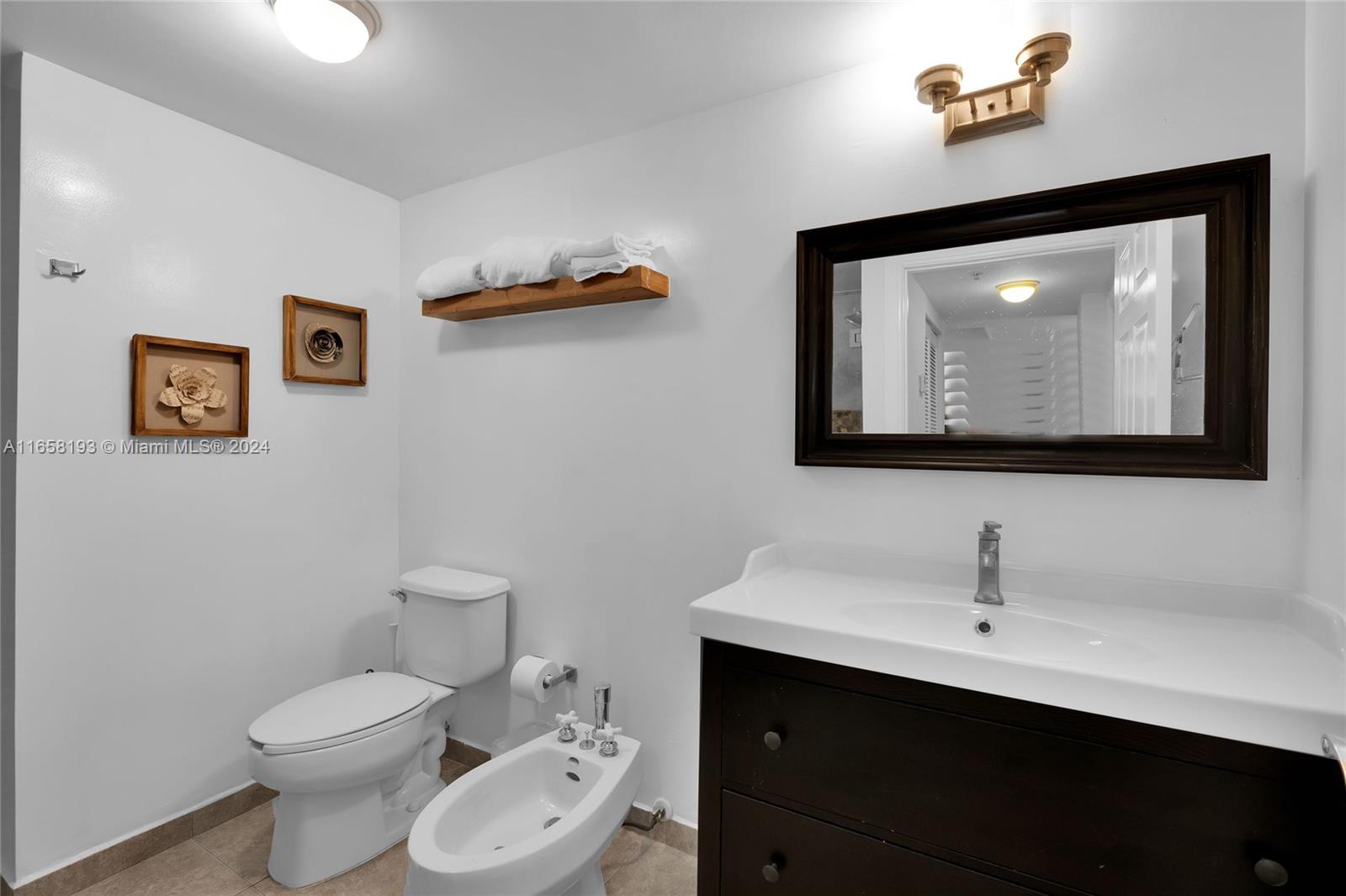 2951 S Bayshore Dr # 307
