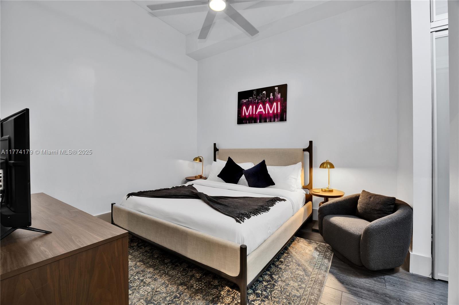 1200 Brickell Bay Dr # 1406