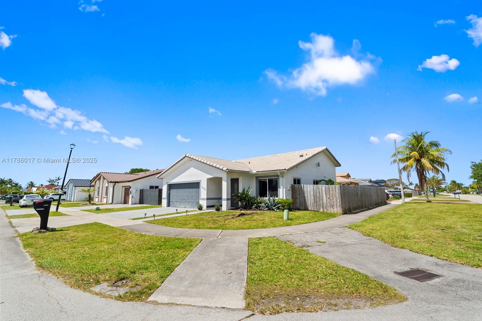 16800 SW 143rd Ct