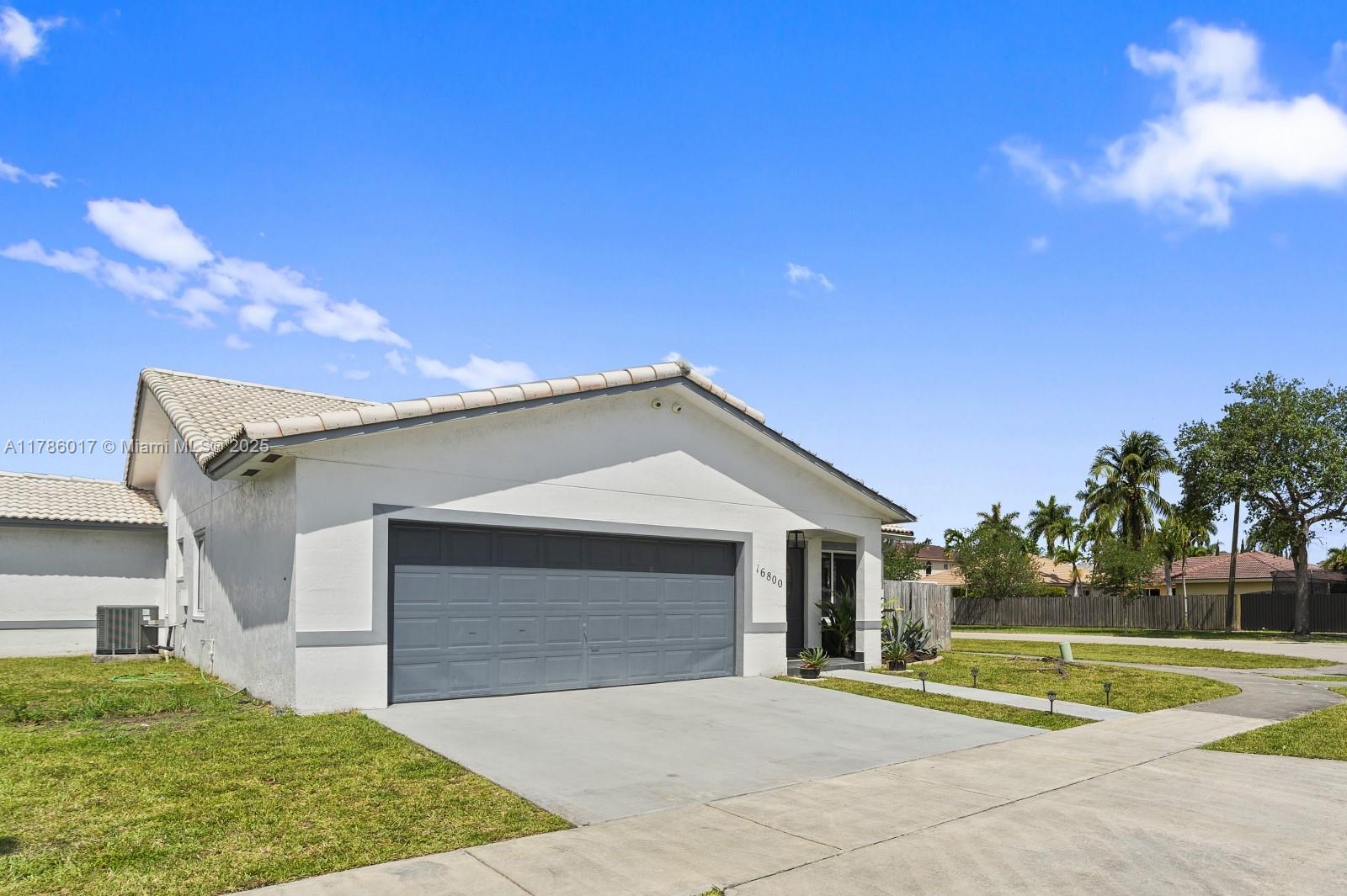 16800 SW 143rd Ct