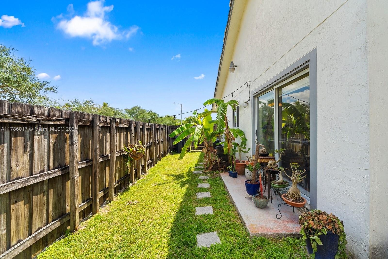16800 SW 143rd Ct
