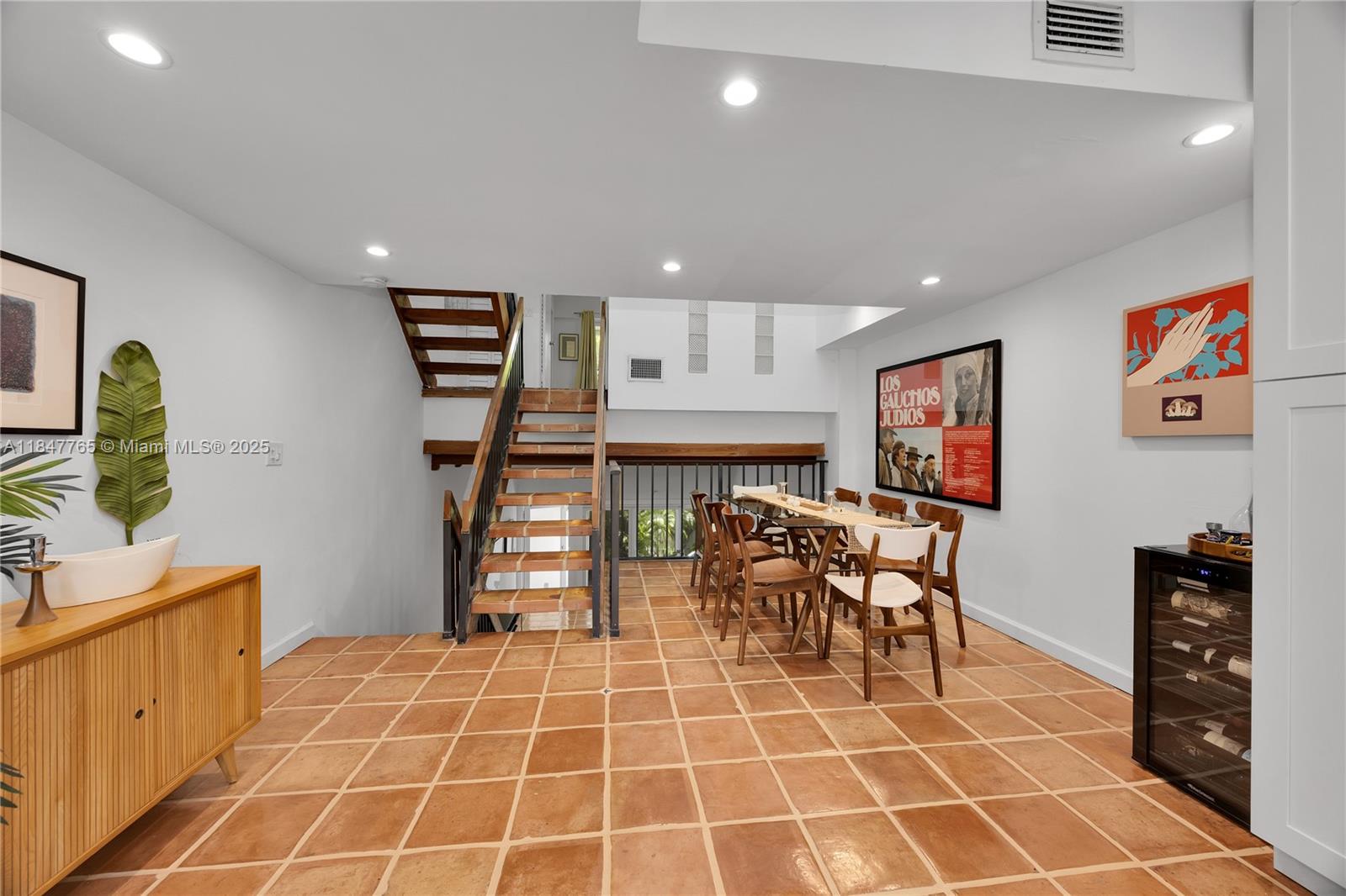 2964 Day Ave # 3207