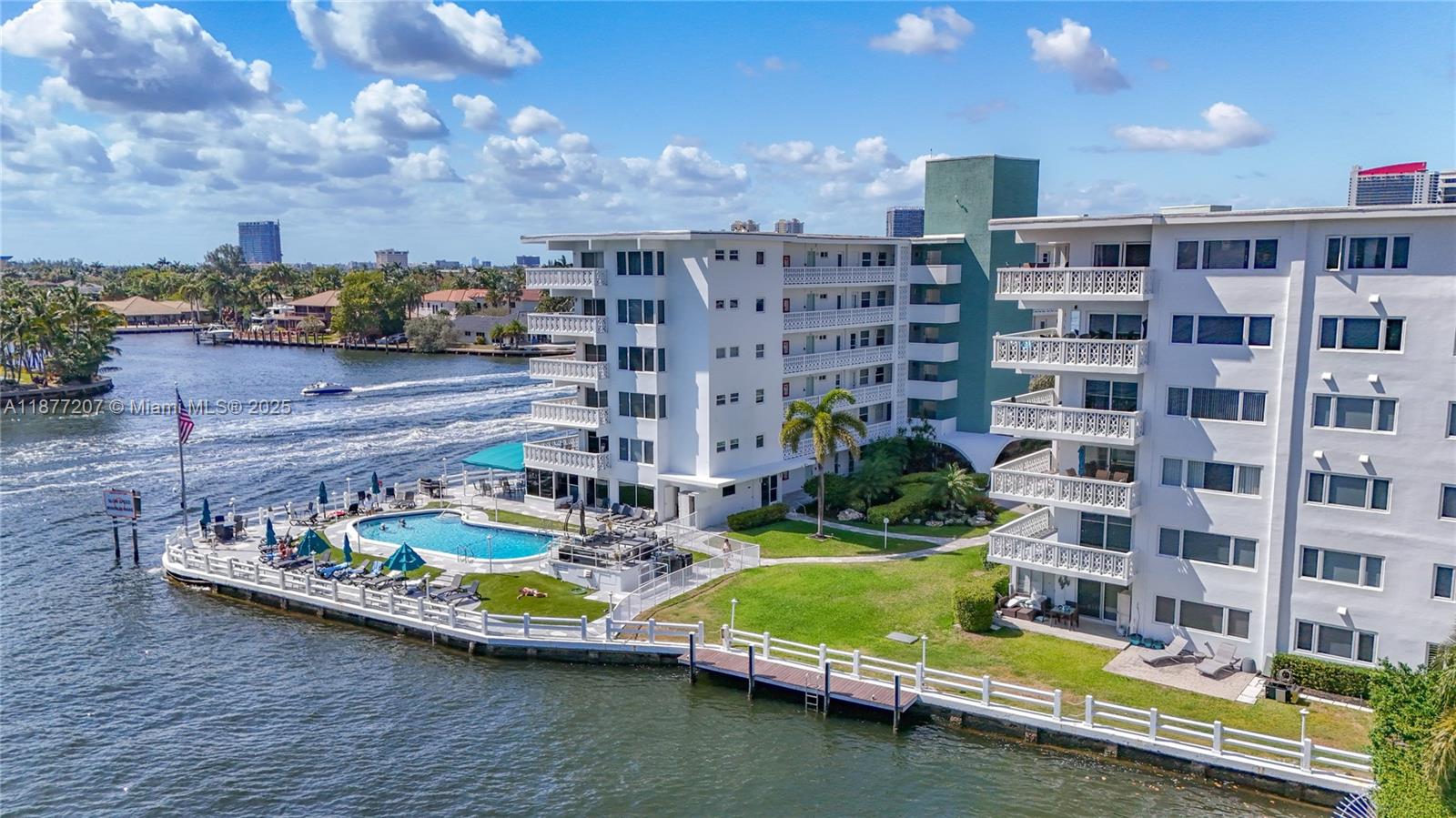 3209 S Ocean Dr # 6O