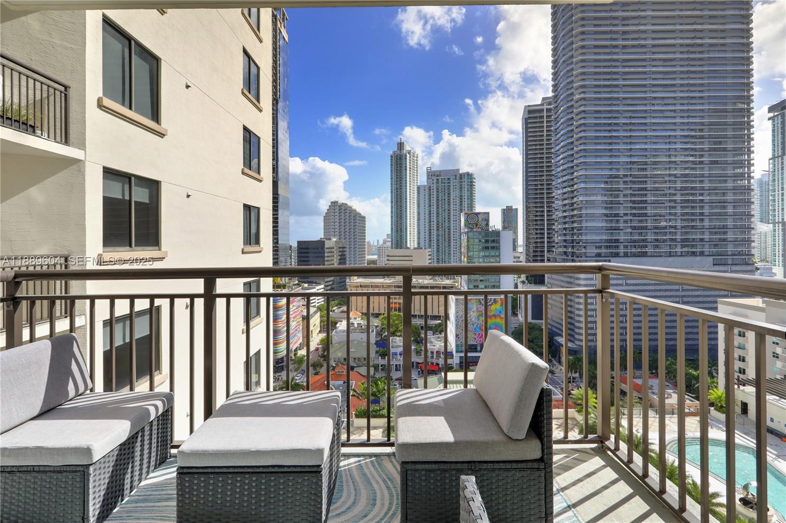 999 SW 1st Ave # 2011