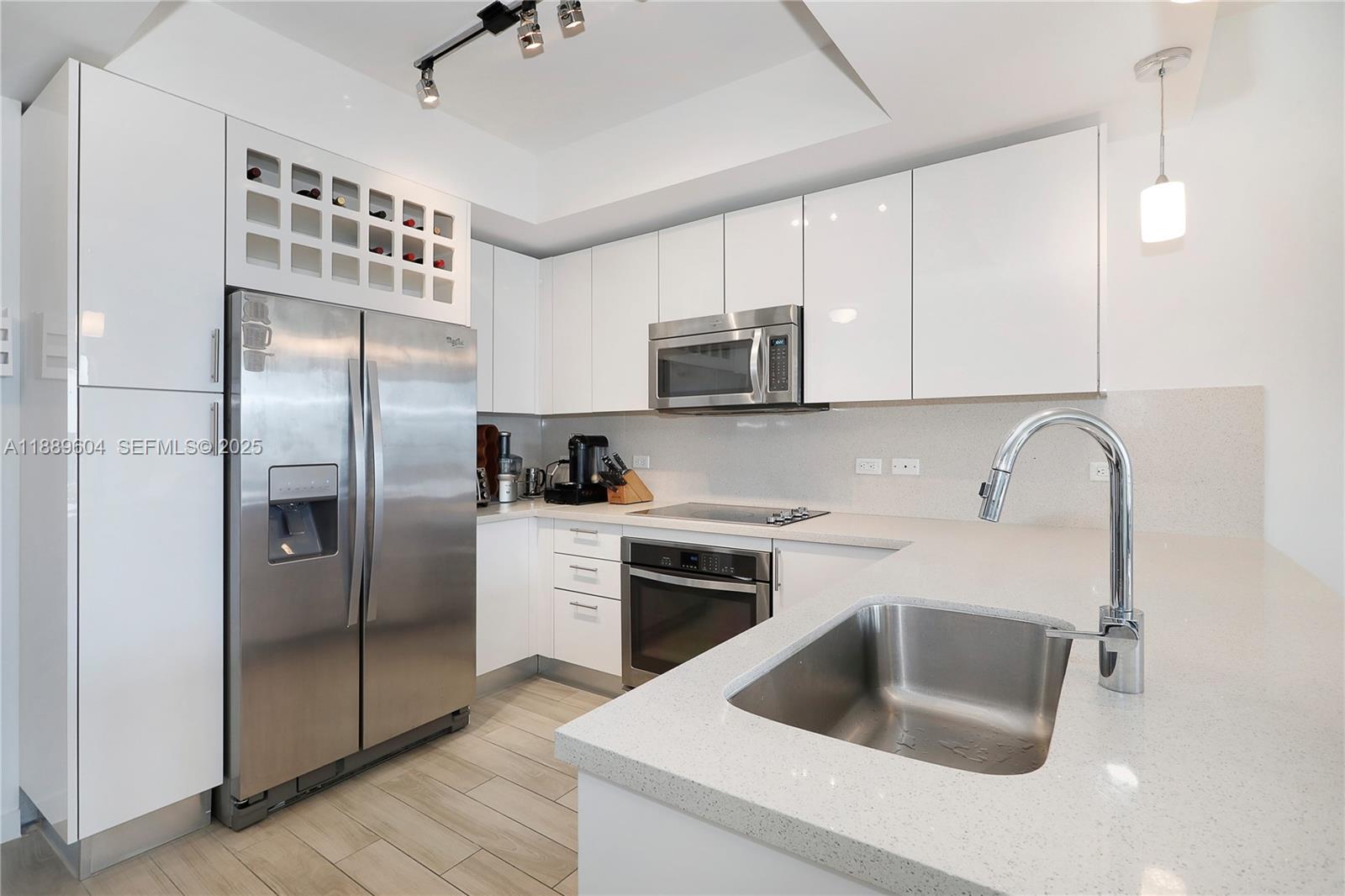 999 SW 1st Ave # 2011