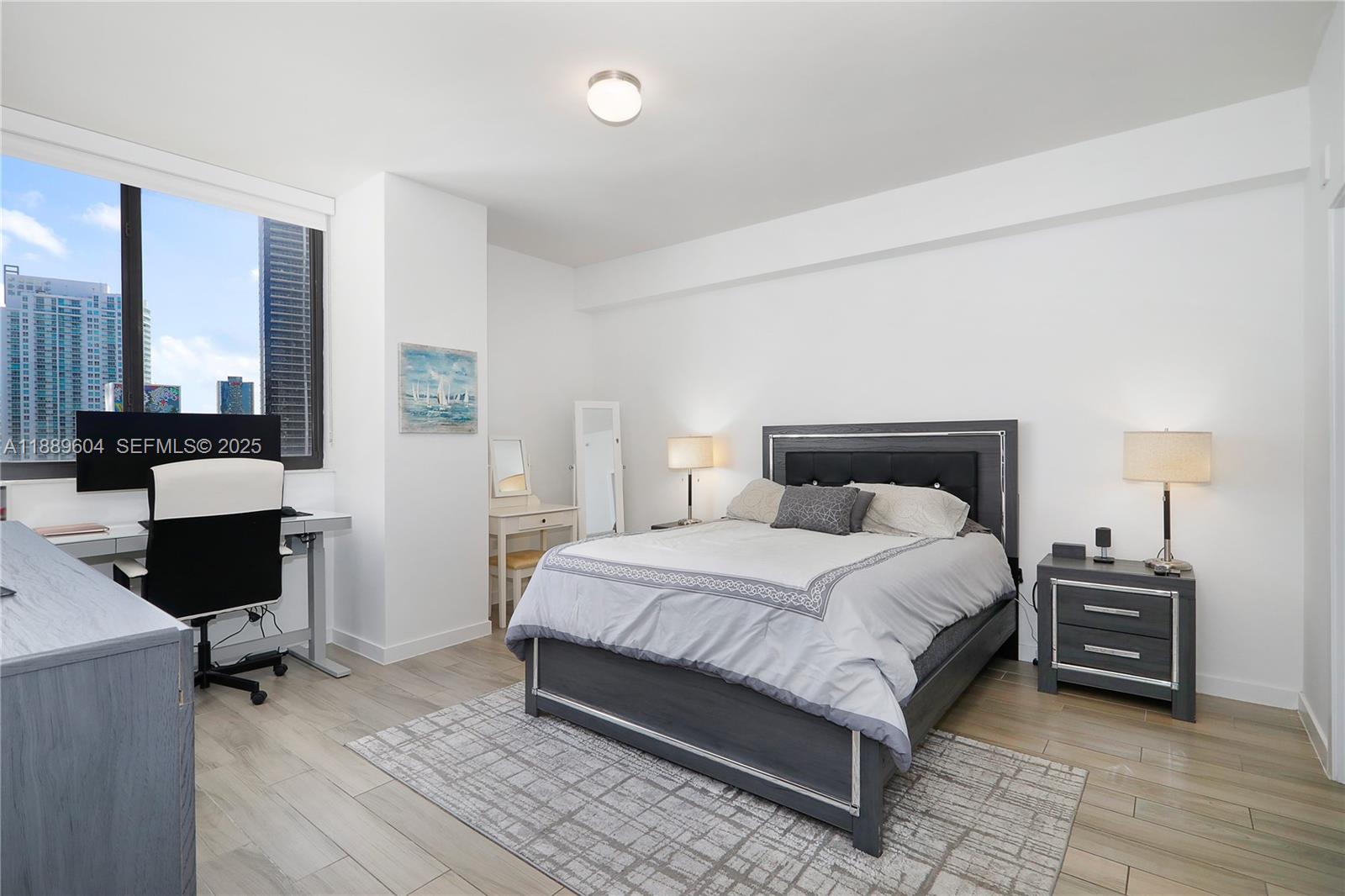 999 SW 1st Ave # 2011