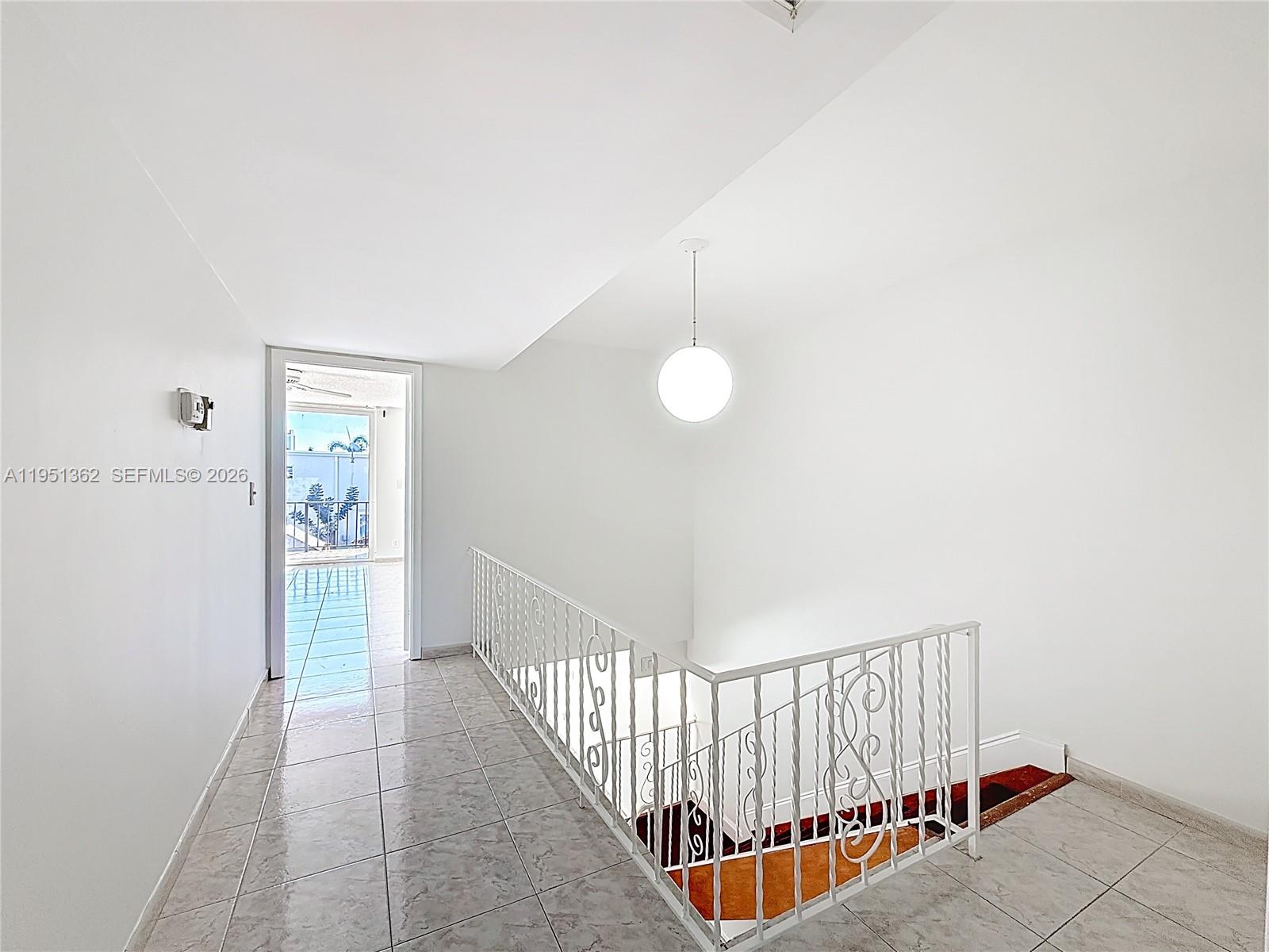 2412 NE 11th St # 160